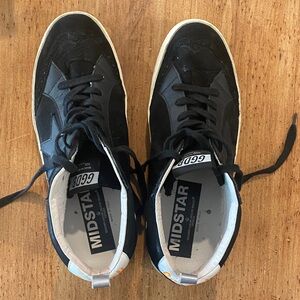 Golden Goose Black suede skateboard sneakers excellent condition. Used once.